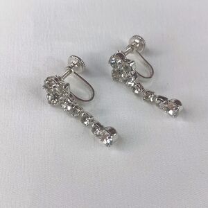 Vintage Drop Down Rhinestone Screw On Earrings.
